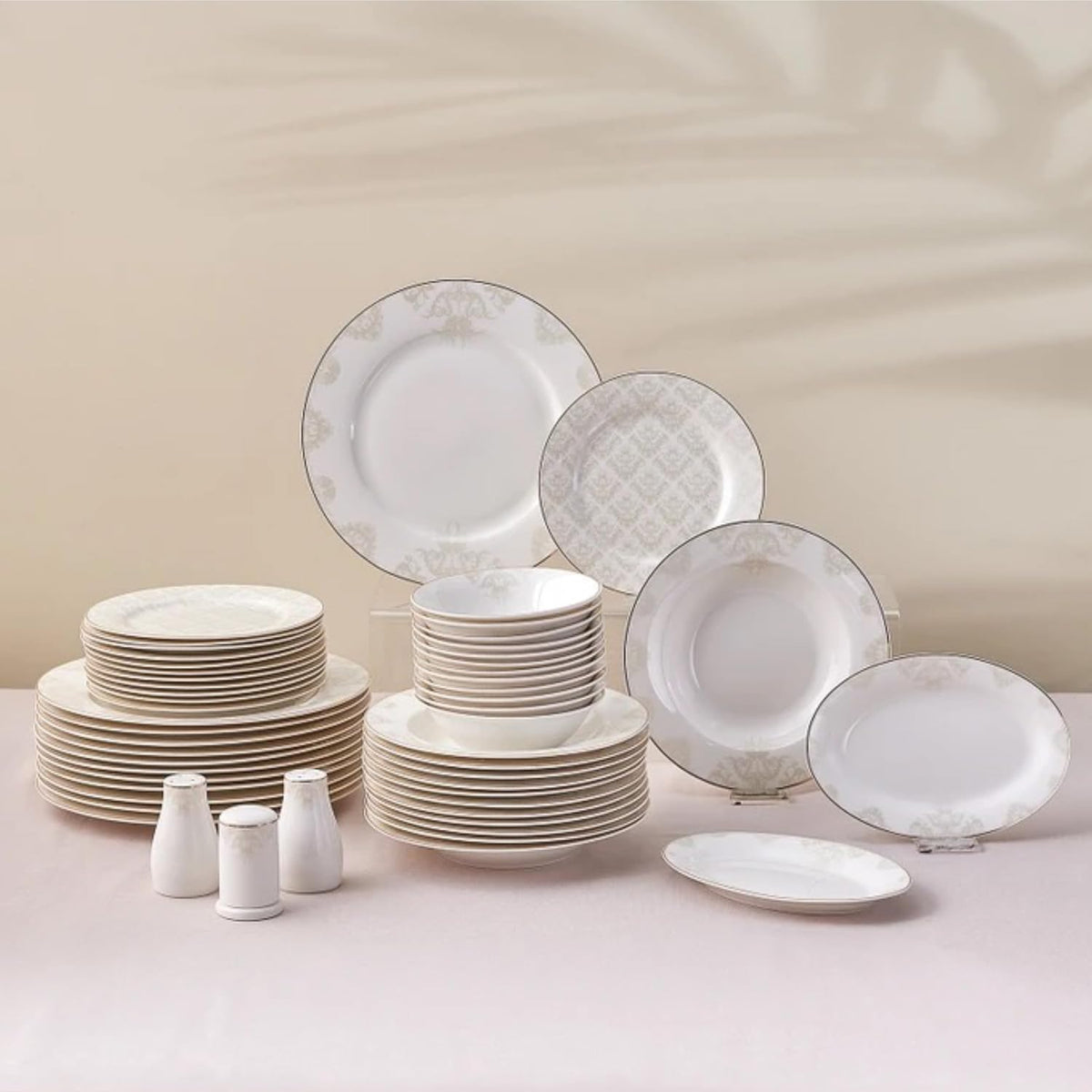 KARACA Tafelservice, Elegance Bone Siena - 53-teiliges Geschirrset für 12 Personen, Modern Teller Set aus Porzellan, Geschirr Set mit Suppenschalen
